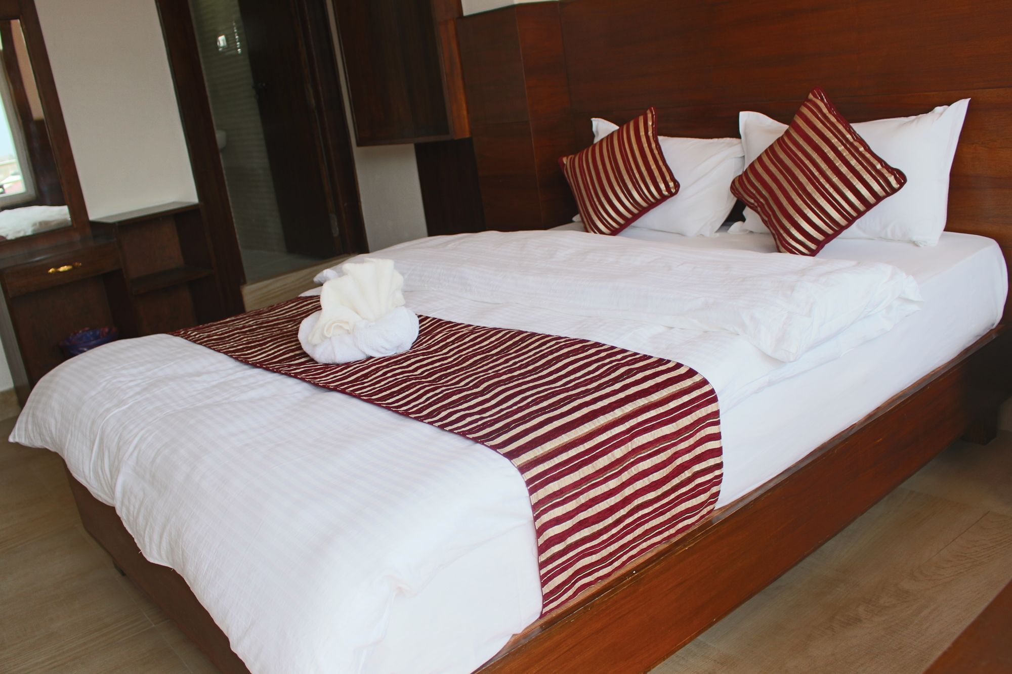 Hotel Lakeside Pokhara Eksteriør bilde