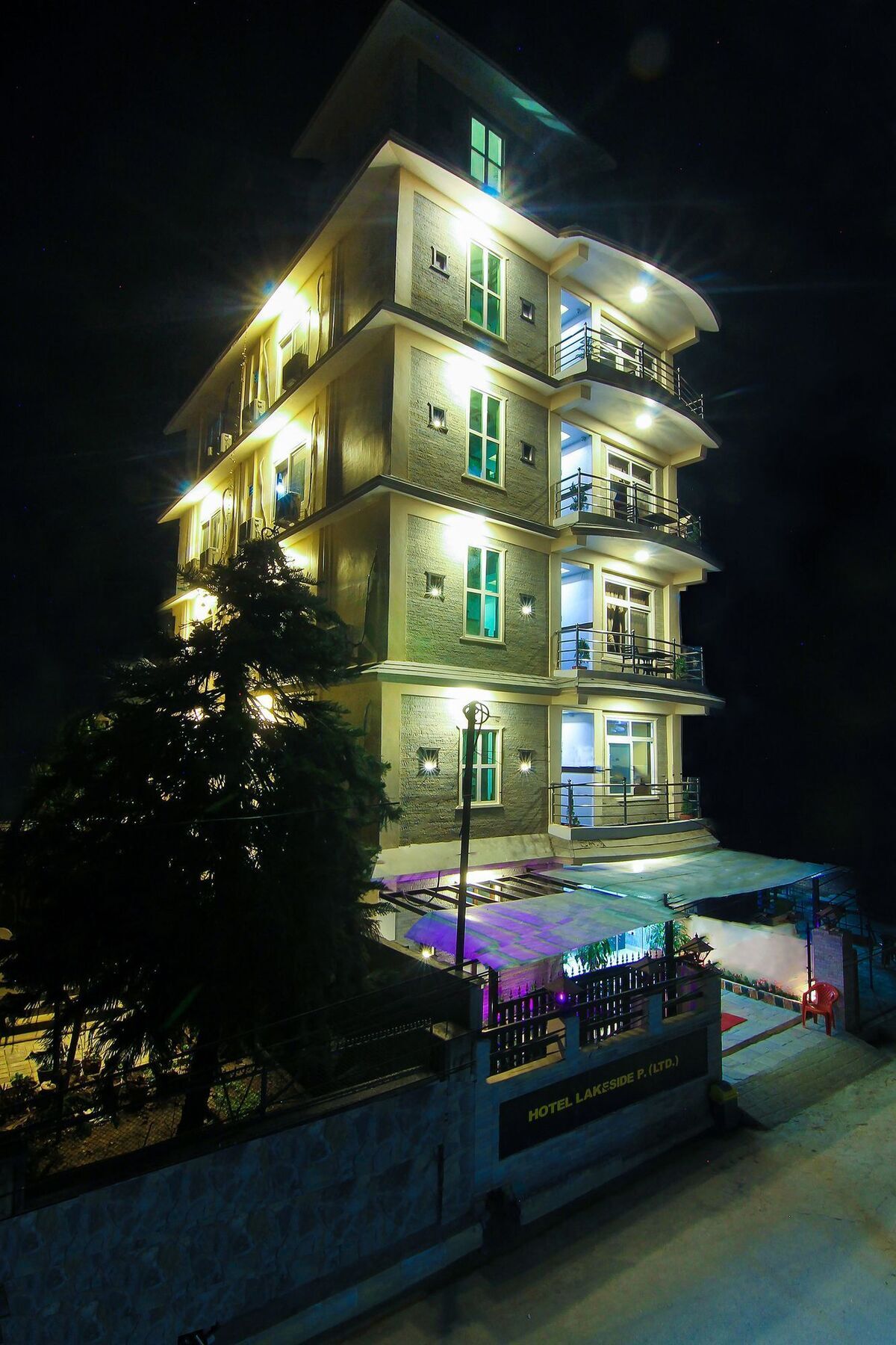 Hotel Lakeside Pokhara Eksteriør bilde